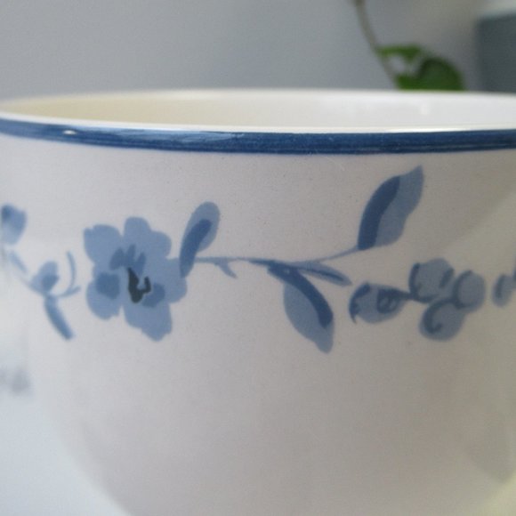 Cup Mug 12 oz White with Blue Flowers Rim by MSE / Martha Stewart Everyday - Picture 2 of 10
